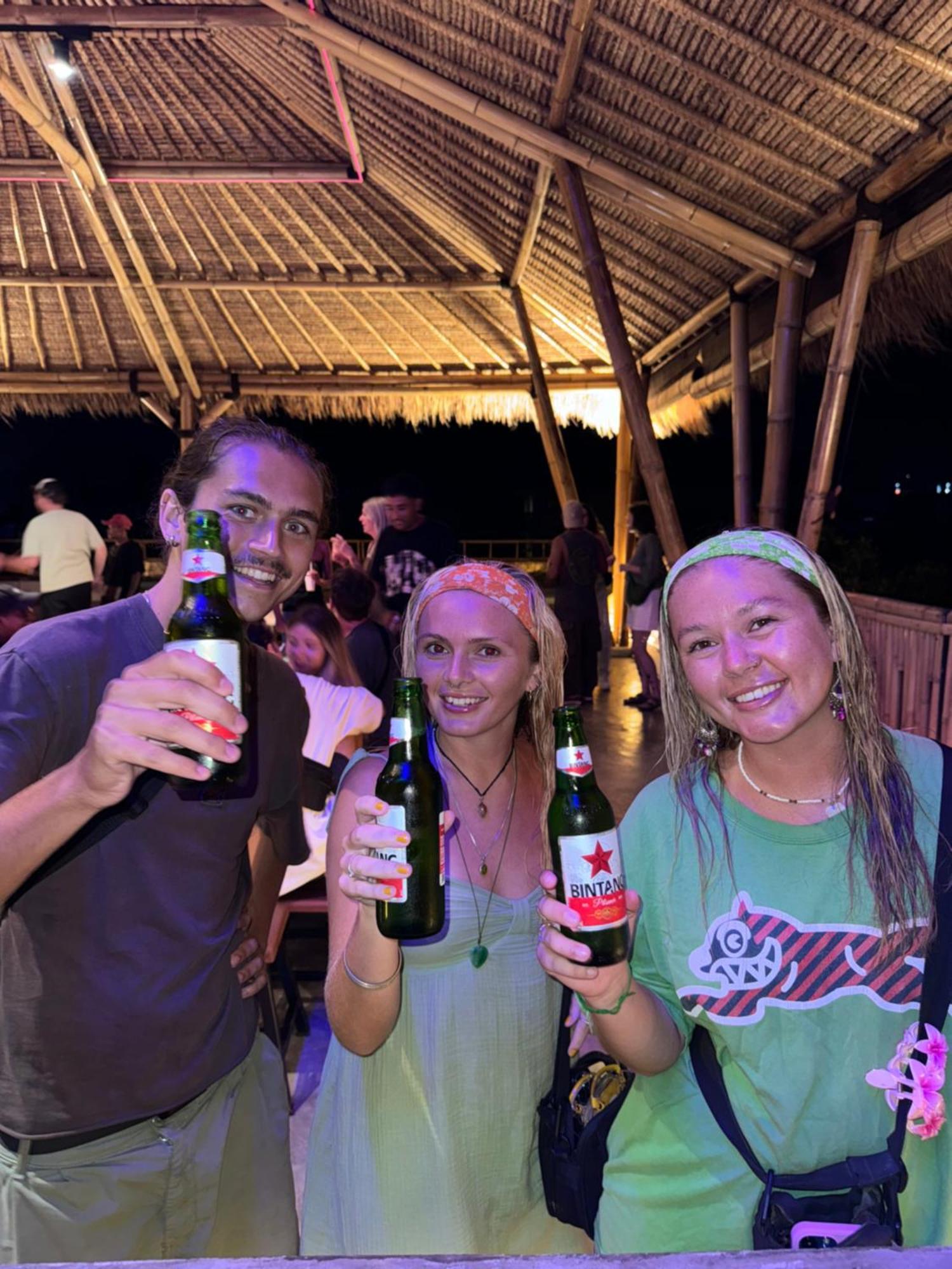 Canggu Central Hostel エクステリア 写真