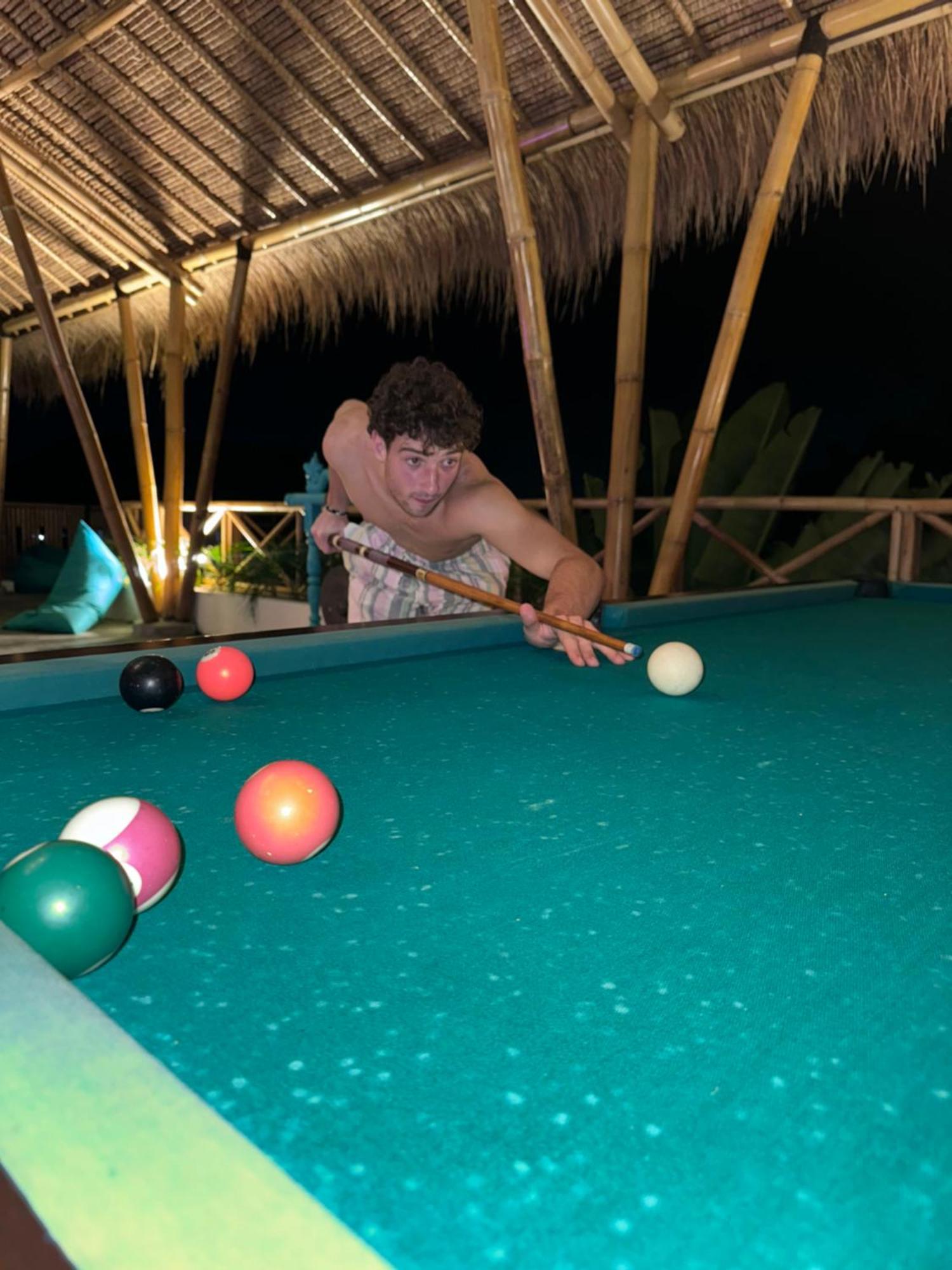 Canggu Central Hostel エクステリア 写真
