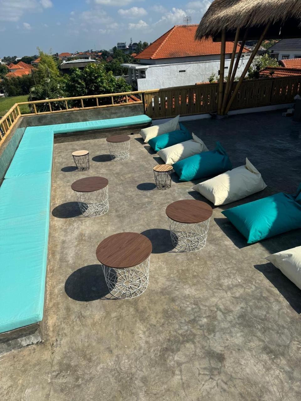 Canggu Central Hostel エクステリア 写真