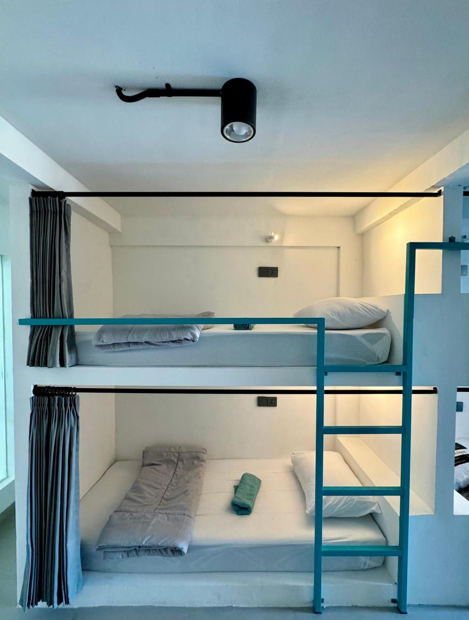 Canggu Central Hostel エクステリア 写真