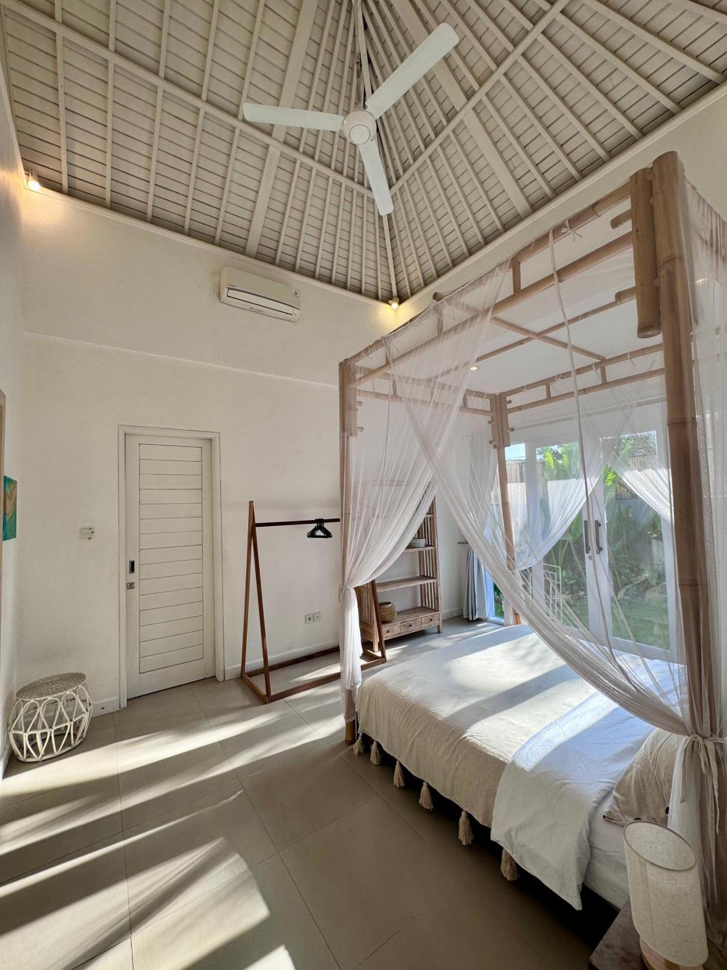 Canggu Central Hostel エクステリア 写真