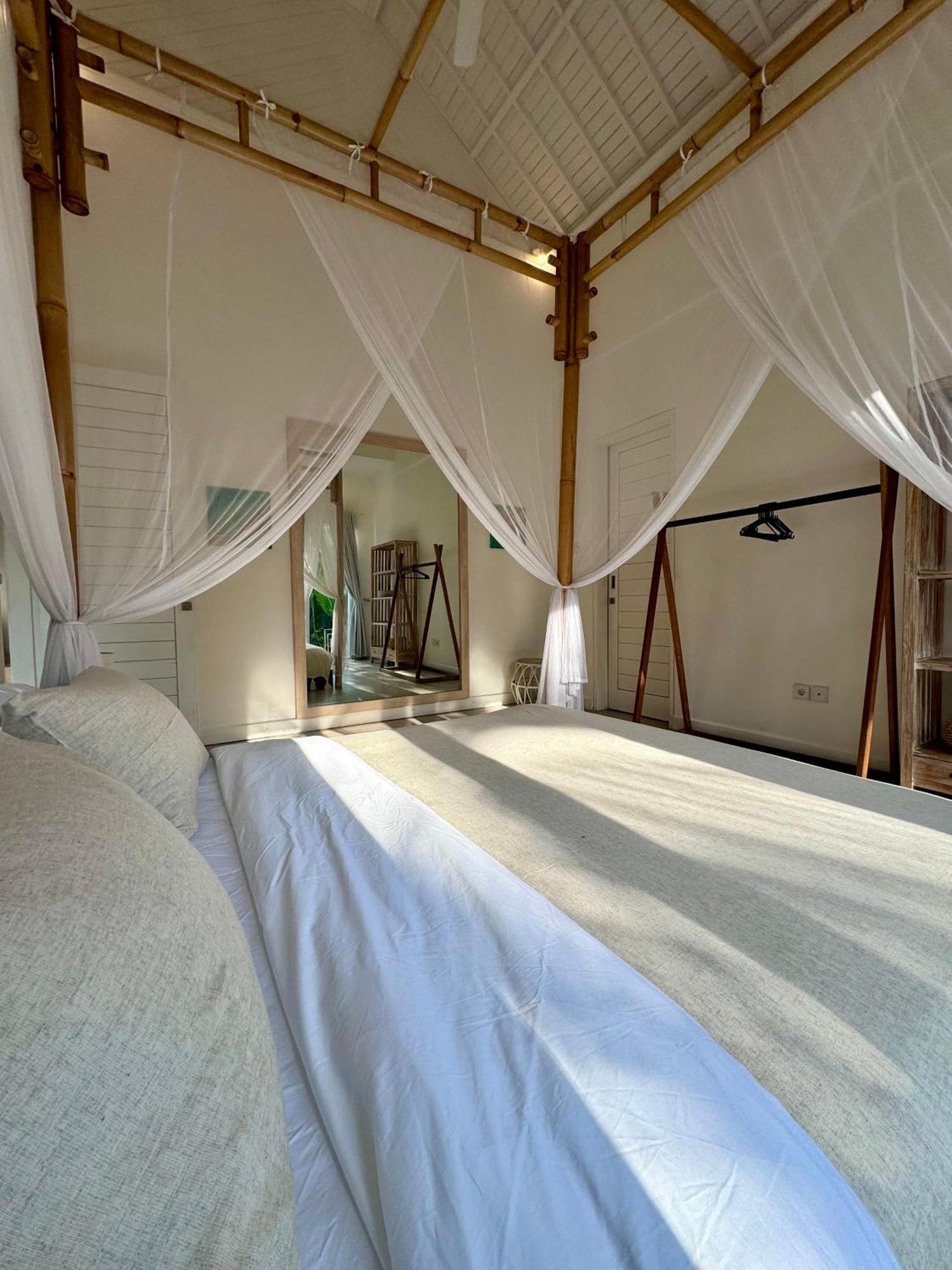 Canggu Central Hostel エクステリア 写真