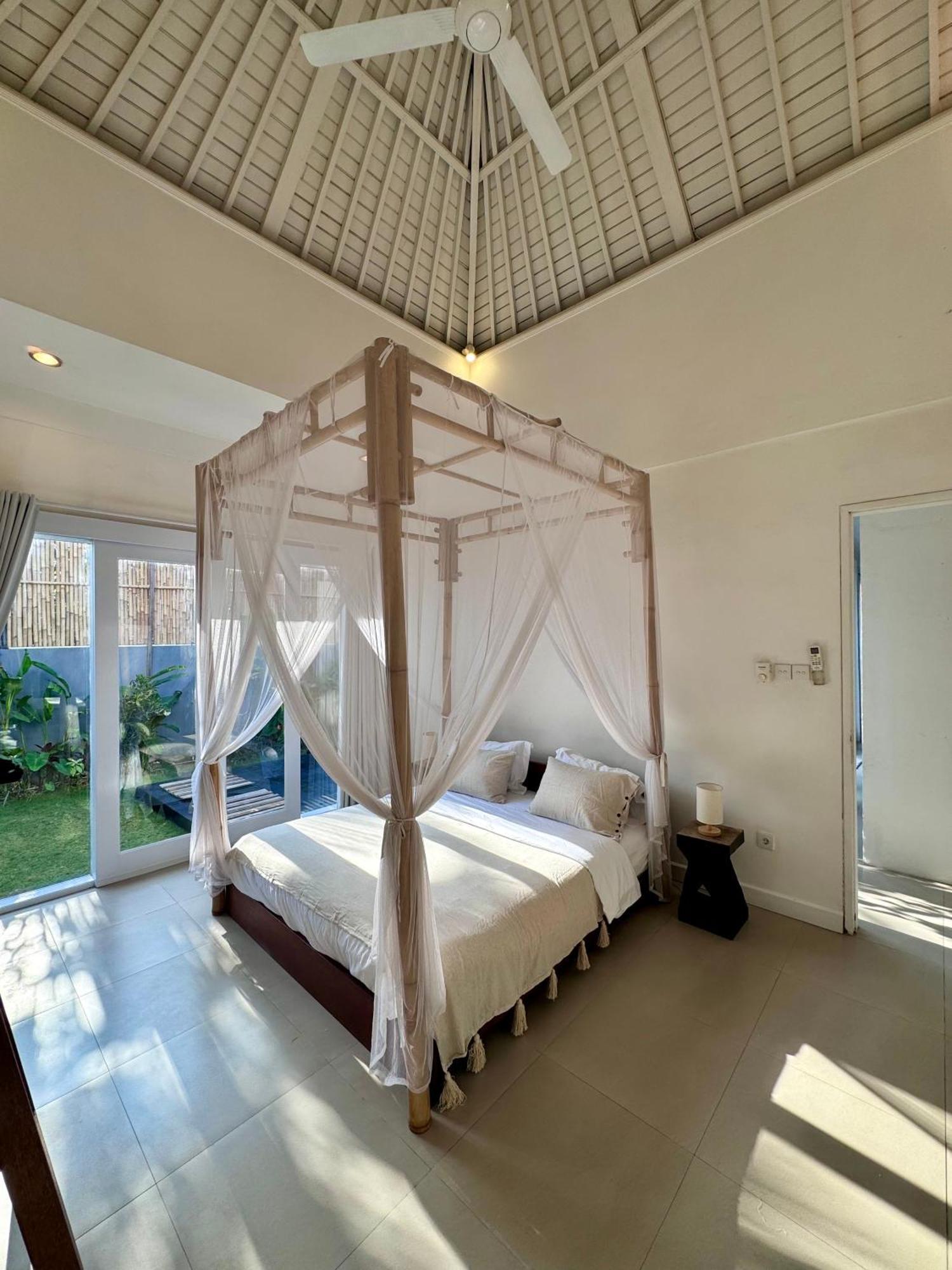 Canggu Central Hostel エクステリア 写真